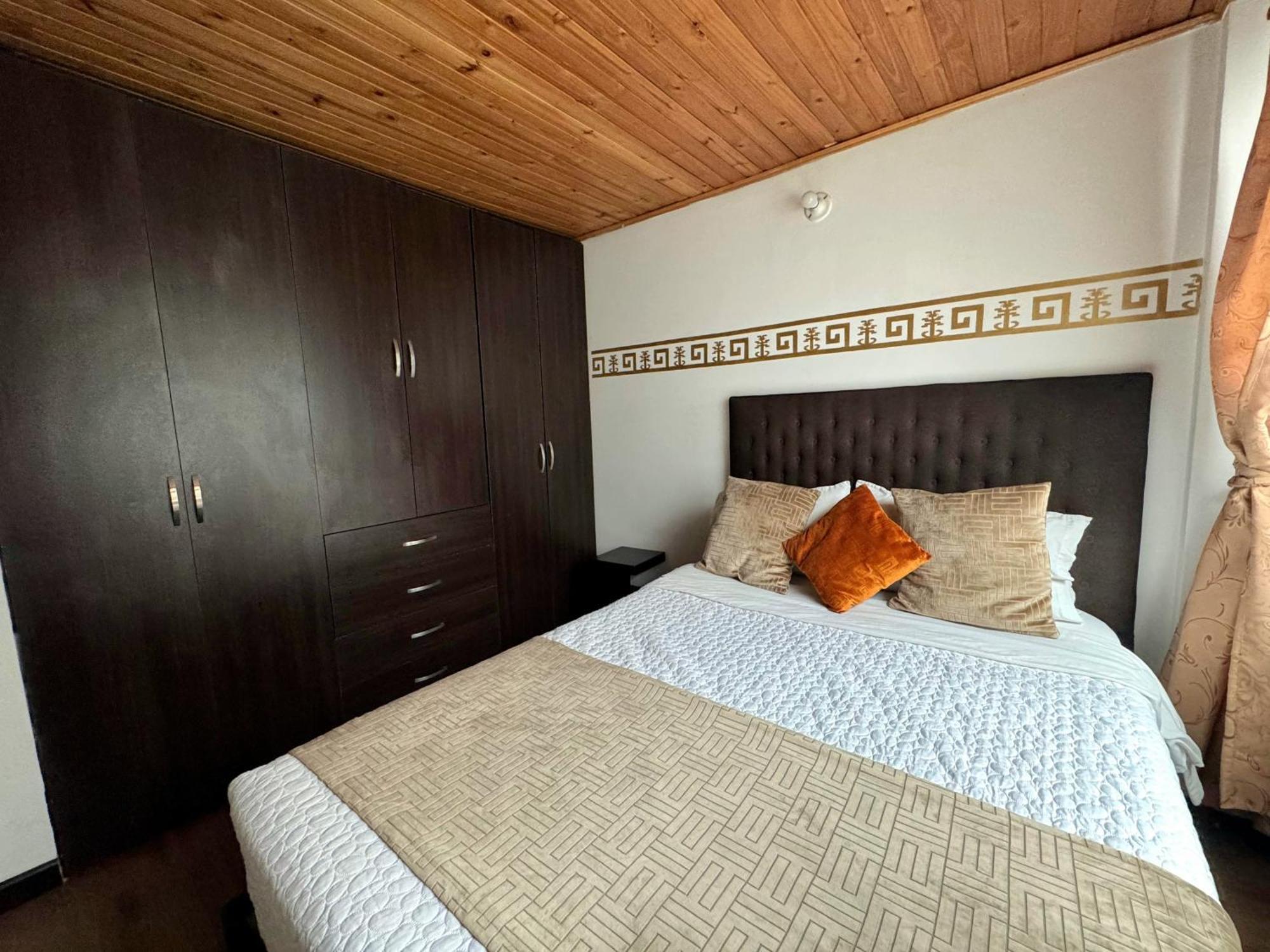 Hotel Oporto 83 Bogotá Esterno foto