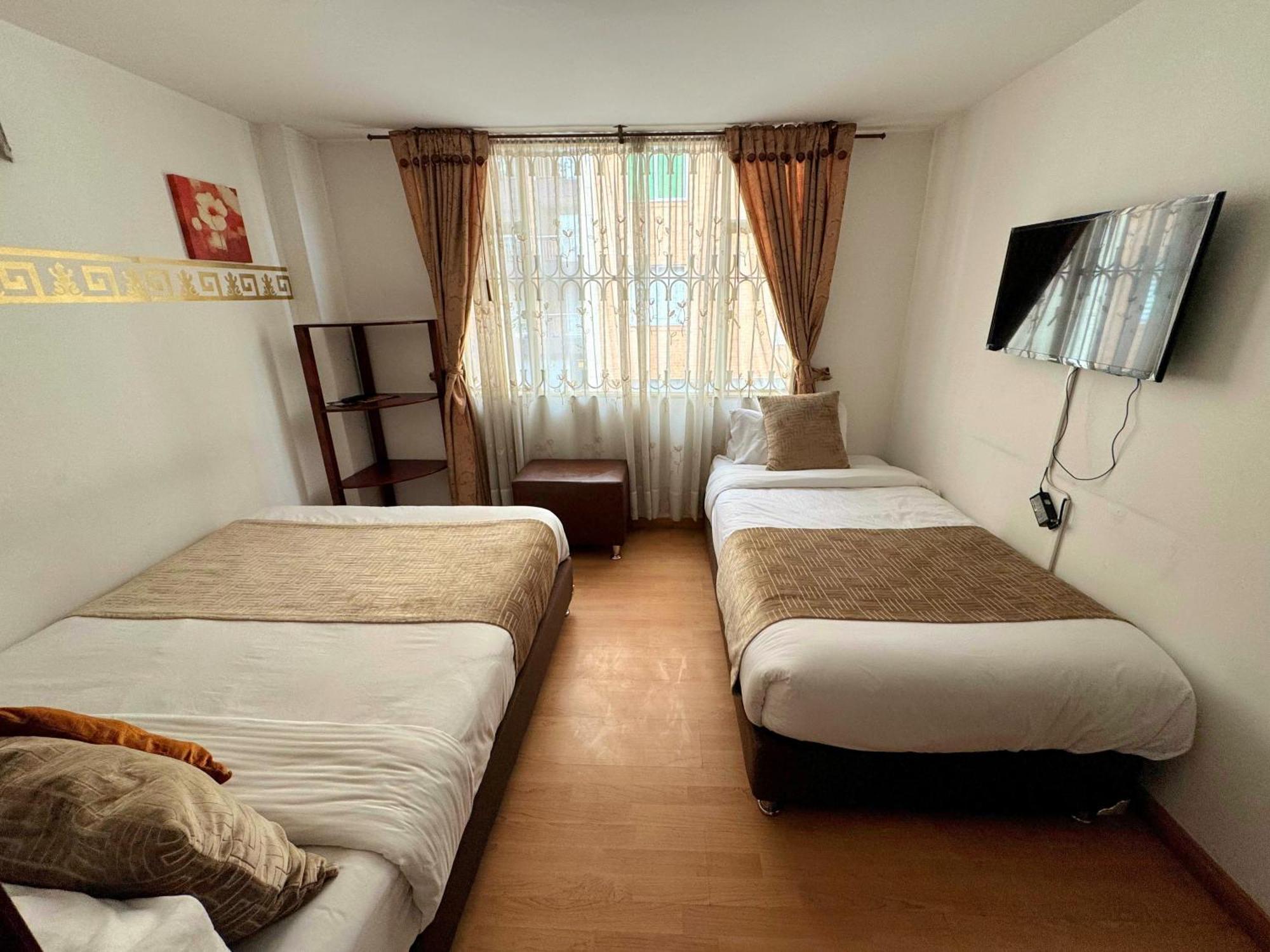 Hotel Oporto 83 Bogotá Esterno foto