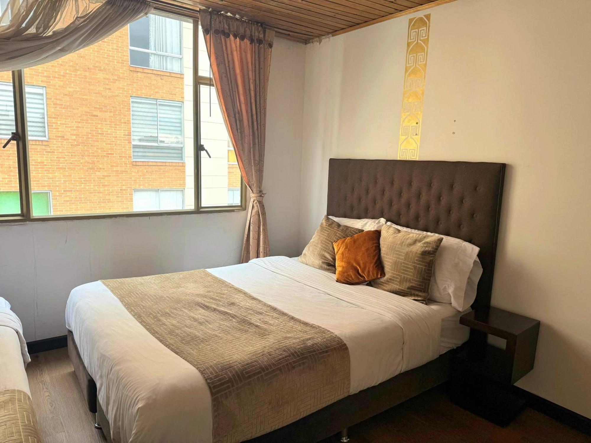 Hotel Oporto 83 Bogotá Esterno foto